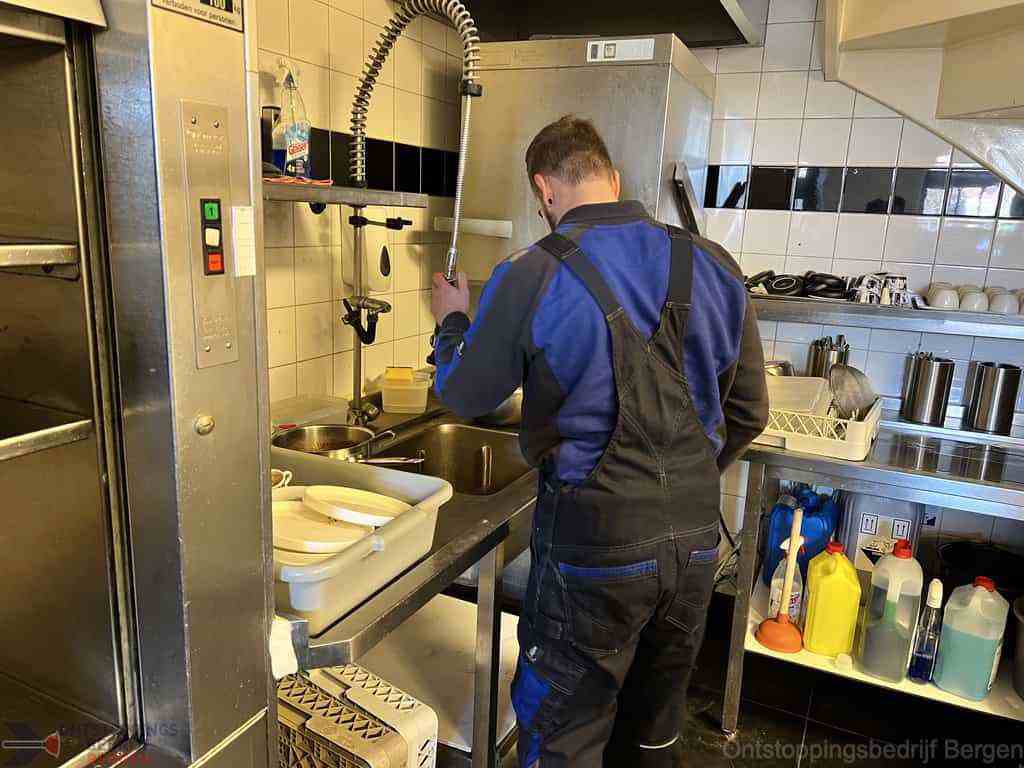 Ontstoppen Gootsteen Bergen Ontstoppen Gootsteen Bergen